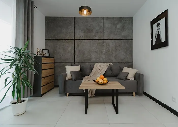 Charlie, F211 Apartment Lublin